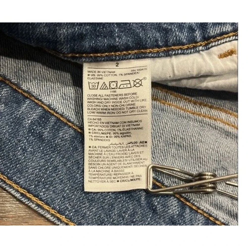 Old Navy Womens Denim Jean Shorts Size 2 Blue Boyfriend Short MidRise Distressed